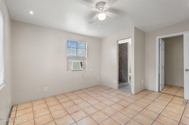 1043 E Simmons Street, Tucson, AZ 85719