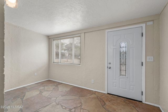 1043 E Simmons Street, Tucson, AZ 85719