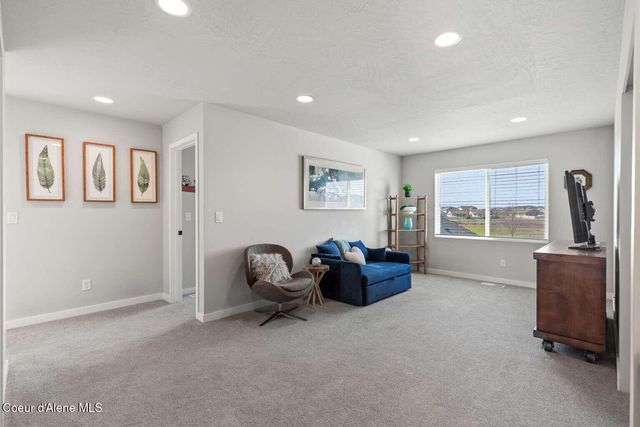 1033 E Percival LN, Post Falls, ID 83854