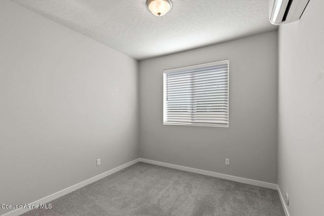 1033 E Percival LN, Post Falls, ID 83854