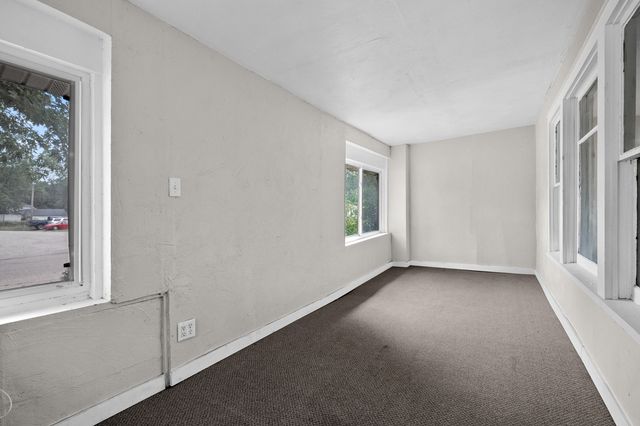 801 Wallace Avenue, Kalamazoo City, MI 49048