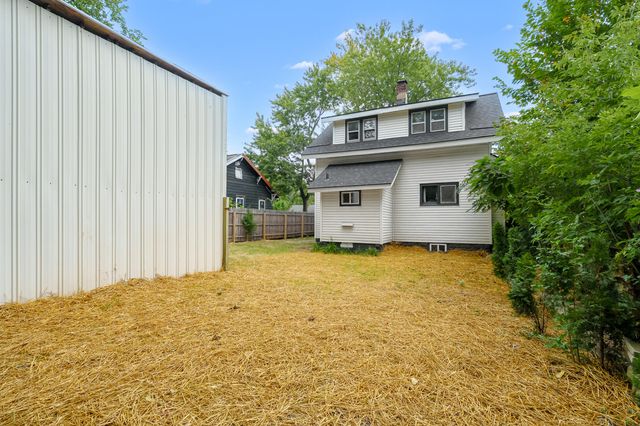 801 Wallace Avenue, Kalamazoo City, MI 49048