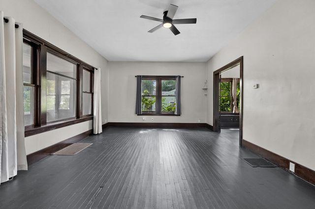 801 Wallace Avenue, Kalamazoo City, MI 49048