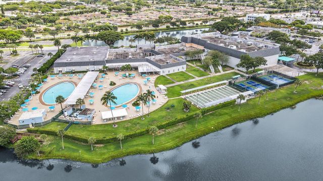 277 Brittany F, Delray Beach, FL 33446