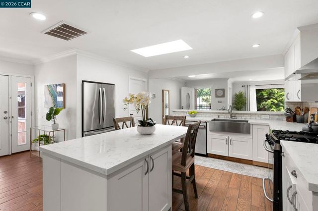 985 Mitchell Way, El Sobrante, CA 94803