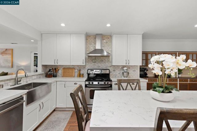 985 Mitchell Way, El Sobrante, CA 94803