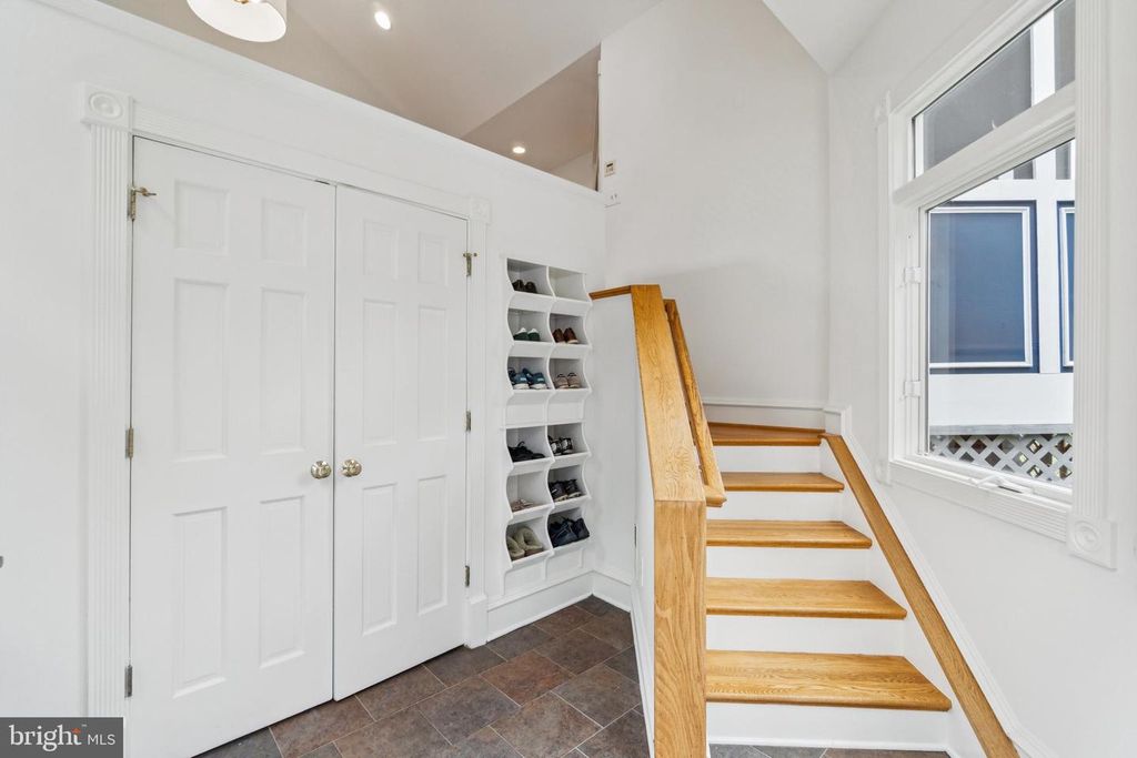 Image 22 of property listing at 4406 STANFORD ST, Chevy Chase, MD 20815