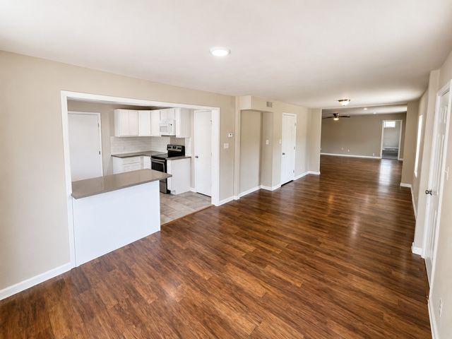 409 Jefferson Avenue, Princeton, TX 75407