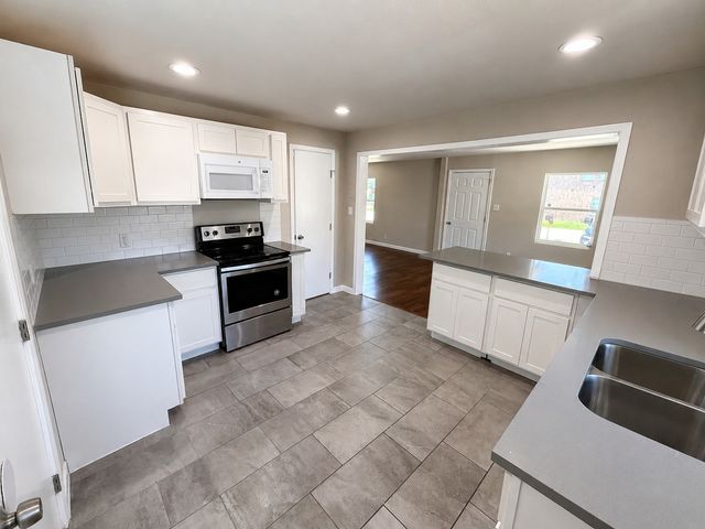 409 Jefferson Avenue, Princeton, TX 75407