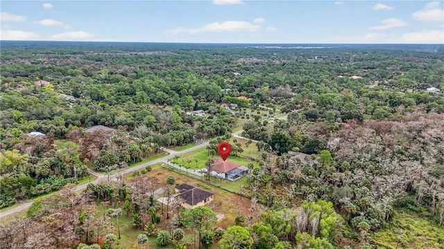 563 15th ST NW, Naples, FL 34120