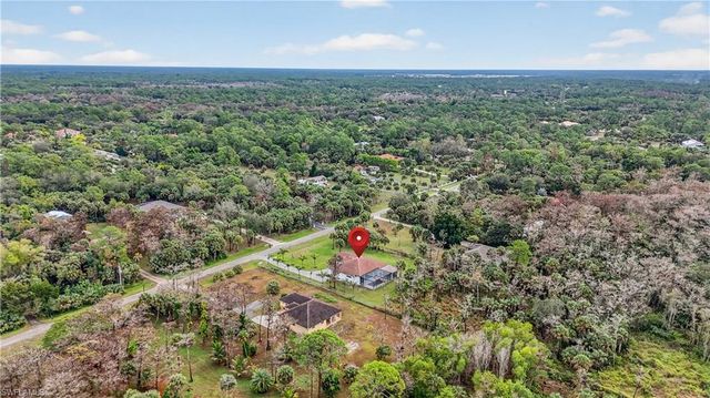 563 15th ST NW, Naples, FL 34120