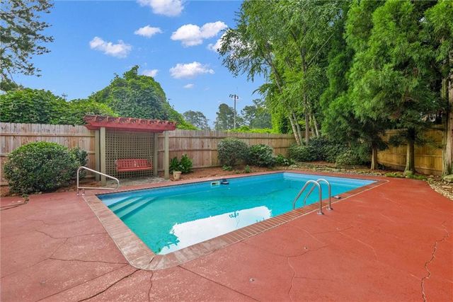 469 Timberlea Lake Drive SE, Marietta, GA 30067