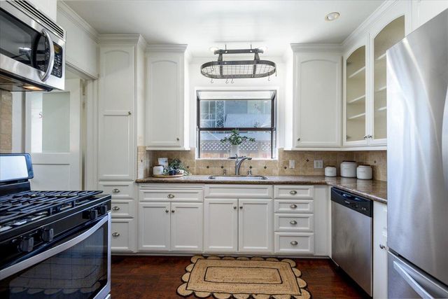 934 Florence Lane, Menlo Park, CA 94025