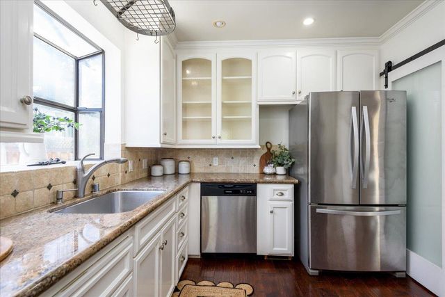 934 Florence Lane, Menlo Park, CA 94025