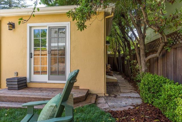 934 Florence Lane, Menlo Park, CA 94025