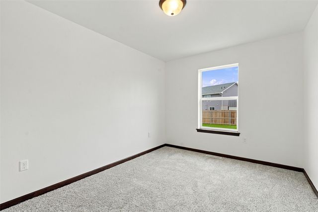9515 Grand Oaks Drive NE, Cedar Rapids, IA 52402
