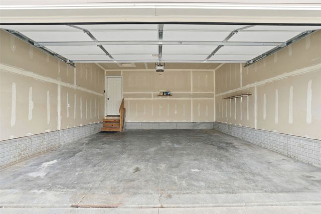 9515 Grand Oaks Drive NE, Cedar Rapids, IA 52402
