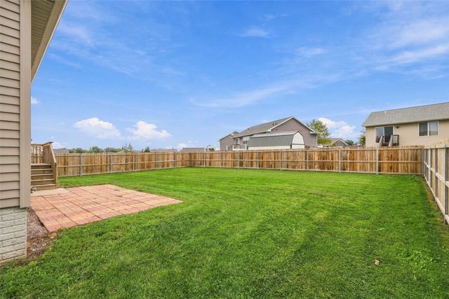9515 Grand Oaks Drive NE, Cedar Rapids, IA 52402