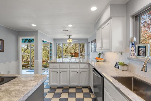 10810 Wintergreen HL, Austin, TX 78750