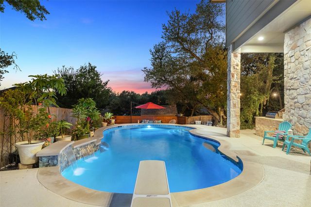 10810 Wintergreen HL, Austin, TX 78750