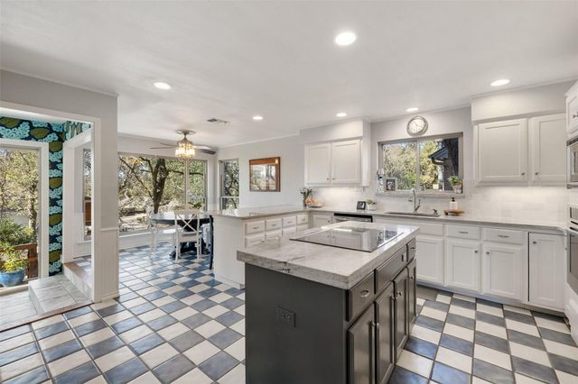 10810 Wintergreen HL, Austin, TX 78750