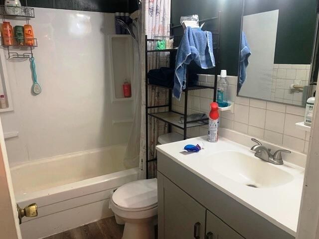 726 N Glenn Avenue, Springfield, MO 65803