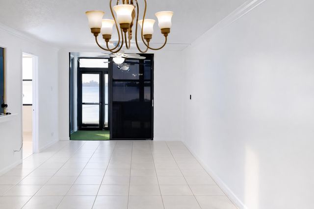 110 Lake Emerald Drive 103, Oakland Park, FL 33309