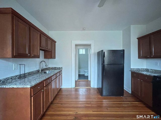 417 Willow Street, Bridgeport, CT 06610