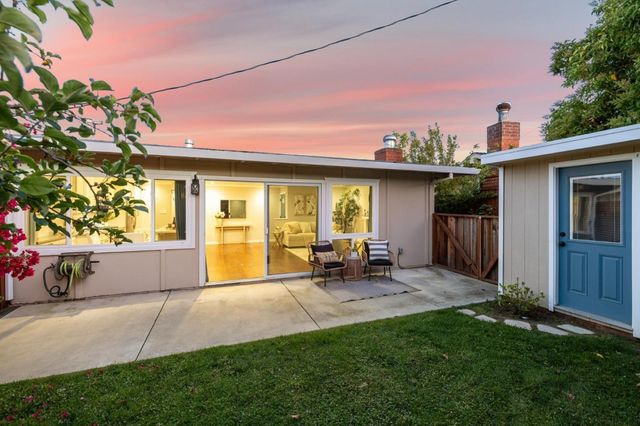 3342-3344 Los Prados Street, San Mateo, CA 94403