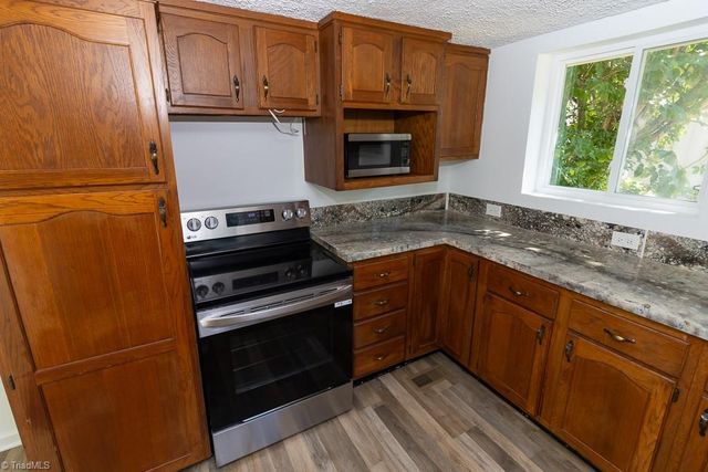 426 Hasty School Road, Thomasville, NC 27360