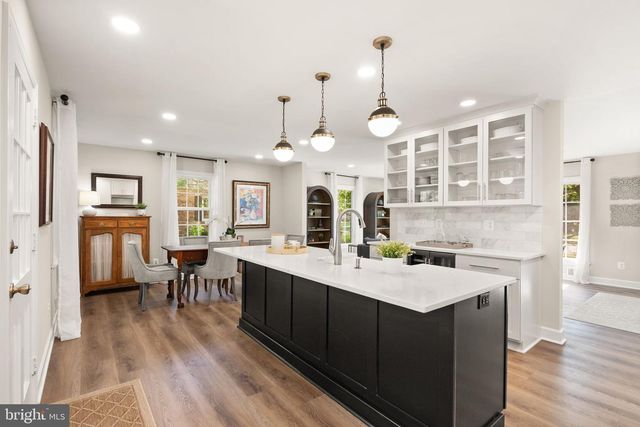 8514 STABLE DR, Alexandria, VA 22308