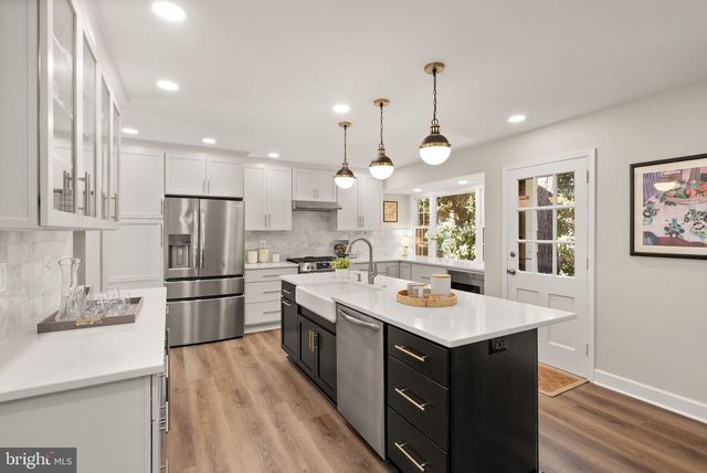 8514 STABLE DR, Alexandria, VA 22308