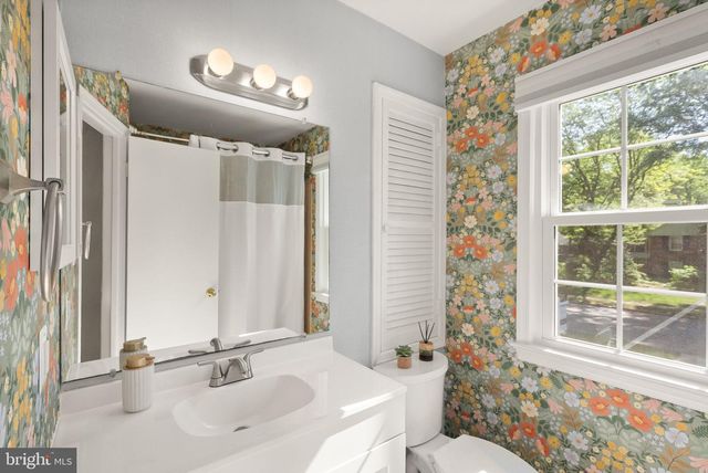 8514 STABLE DR, Alexandria, VA 22308