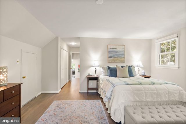 8514 STABLE DR, Alexandria, VA 22308