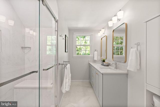 8514 STABLE DR, Alexandria, VA 22308