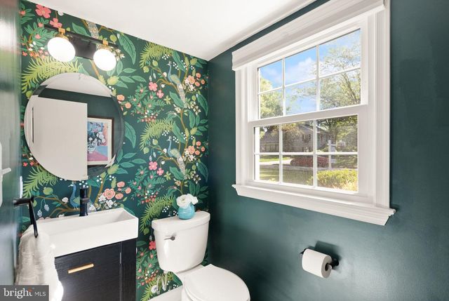 8514 STABLE DR, Alexandria, VA 22308