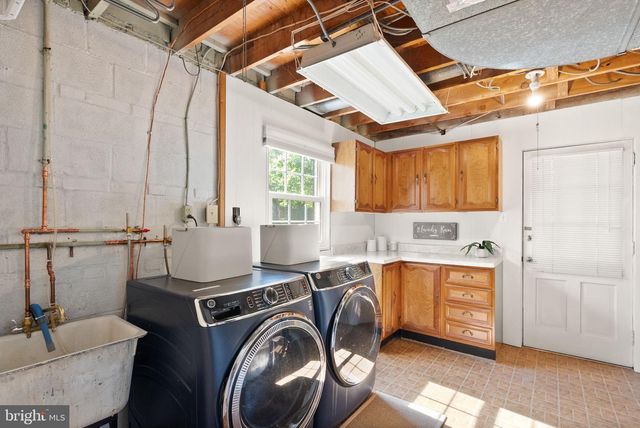 8514 STABLE DR, Alexandria, VA 22308