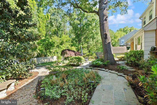 8514 STABLE DR, Alexandria, VA 22308