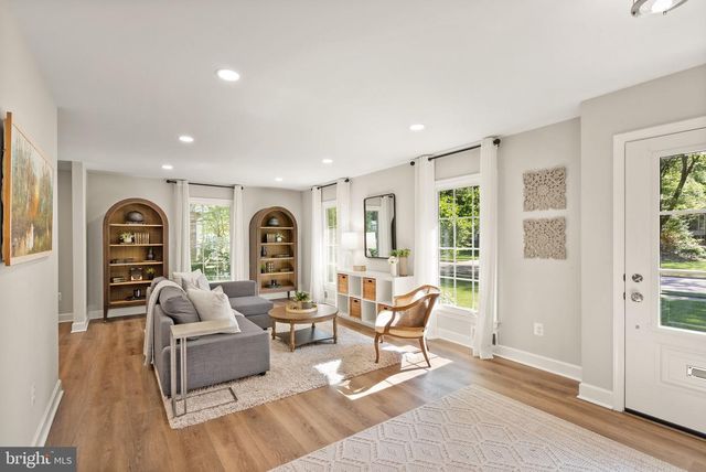 8514 STABLE DR, Alexandria, VA 22308