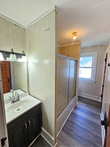 819 High St, Bucyrus, OH 44820