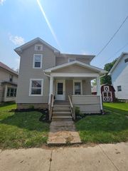 819 High St, Bucyrus, OH 44820