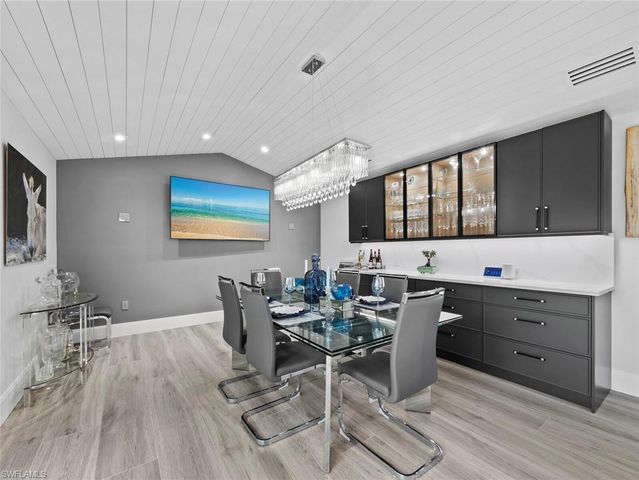 206 Four Knot LN, Osprey, FL 34229