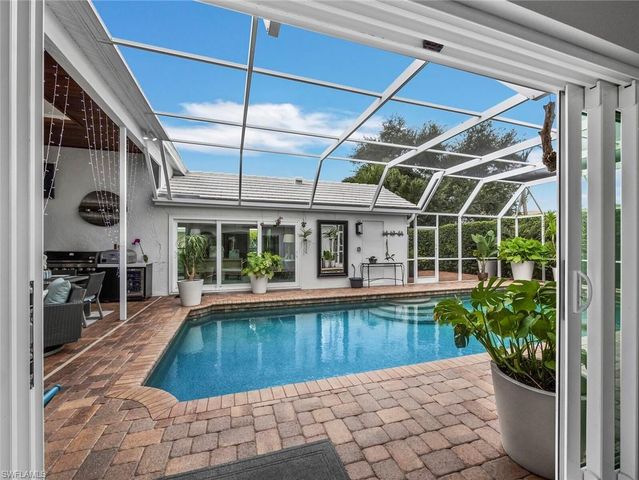 206 Four Knot LN, Osprey, FL 34229