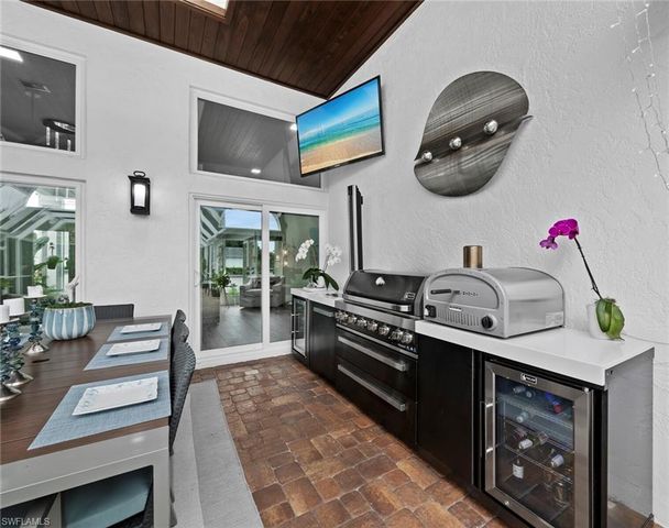 206 Four Knot LN, Osprey, FL 34229