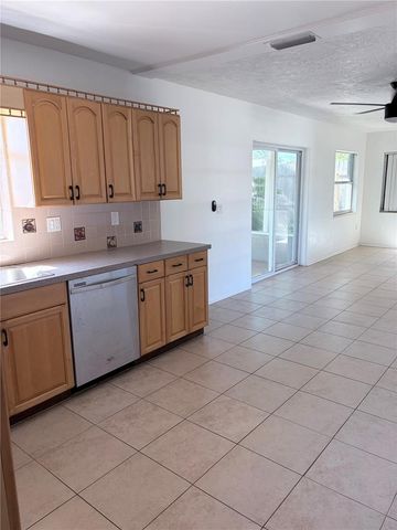 5617 1ST AVENUE W, Bradenton, FL 34209