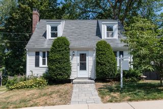 15 Peak Hill Rd, Boston, MA 02132