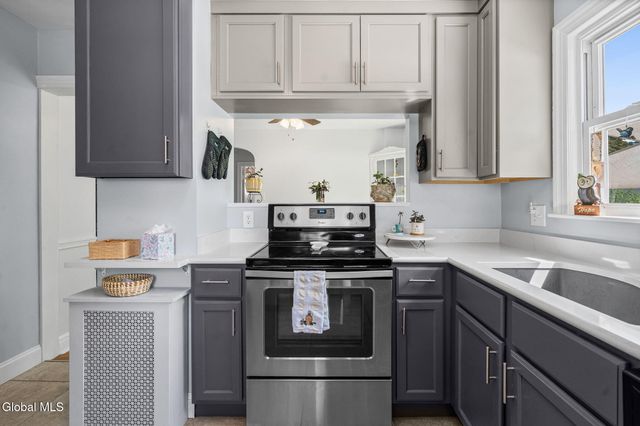 1825 Van Cortland Street, Rotterdam, NY 12303