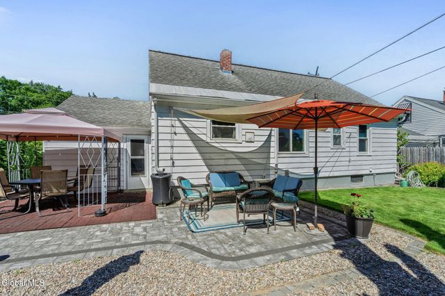 1825 Van Cortland Street, Rotterdam, NY 12303