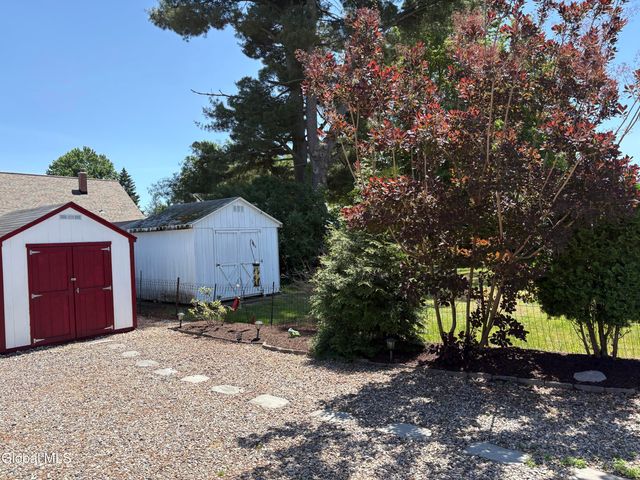 1825 Van Cortland Street, Rotterdam, NY 12303