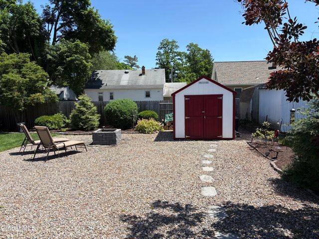 1825 Van Cortland Street, Rotterdam, NY 12303